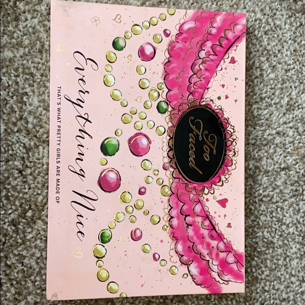Too faced everything nice eyeshadow/face palette